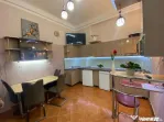 Apartament la casa 3 camere semidecomandat, zona centrala