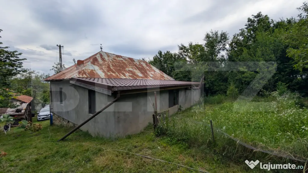 Casaindividuala, 85 mp, zona Malu cu Flori, sat Miclosanii M