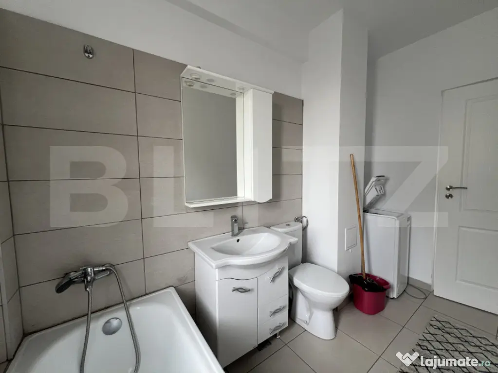 Apartament 2 camere, parcare, zona Terra
