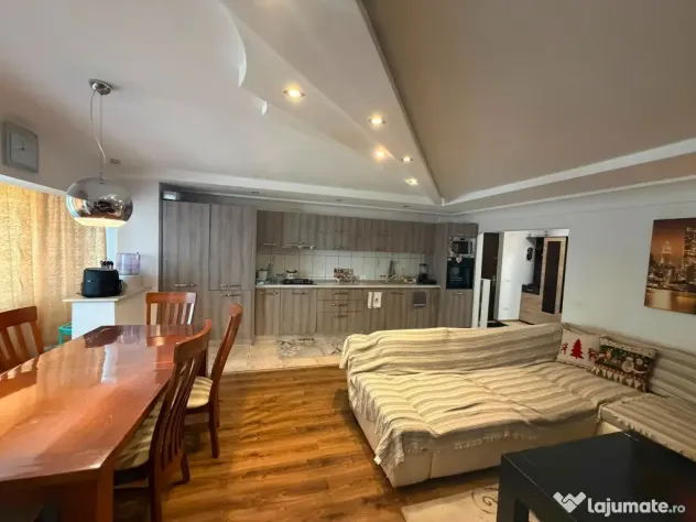 Apartament 3 camere,strada Babadag,parter