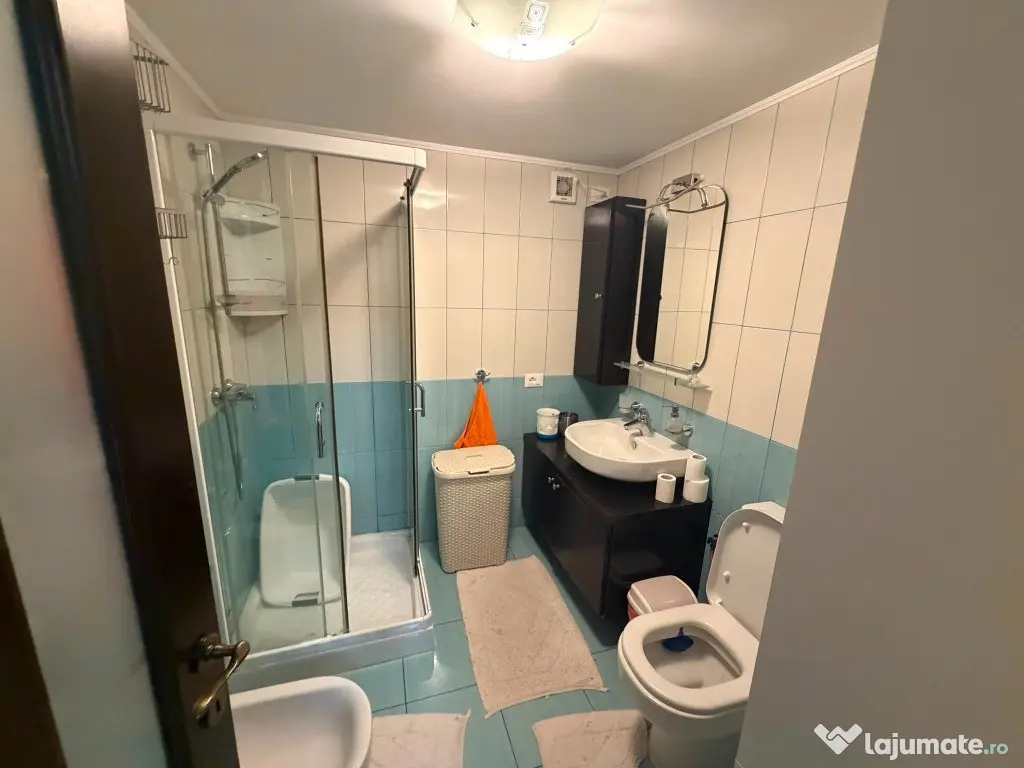 Apartament 3 camere,strada Babadag,parter