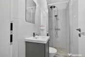 Apartament cu 4 camere de închiriat în zona Polivalenta