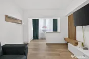 Apartament cu 4 camere de închiriat în zona Polivalenta