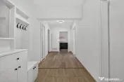 Apartament cu 4 camere de închiriat în zona Polivalenta