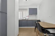 Apartament cu 4 camere de închiriat în zona Polivalenta