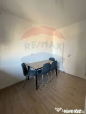 Apartament cu 4 camere de închiriat în zona Polivalenta 