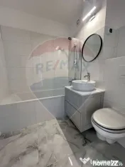 Apartament cu 4 camere de închiriat în zona Polivalenta 