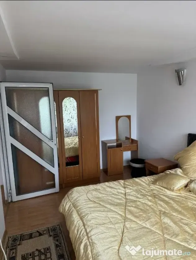 Apartament Cu 3 Camere Semidecomandate Etaj 1 Zona Ultracentrala