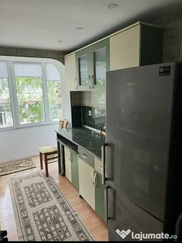 Apartament Cu 3 Camere Semidecomandate Etaj 1 Zona Ultracentrala