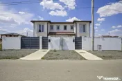 Duplex integral de vânzare | Cartierul Florilor | Teren ...