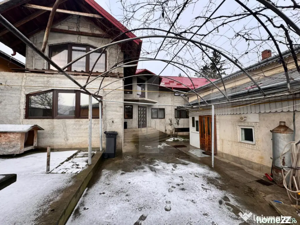 Două case pe 451 mp, Ideal Locuință + Business