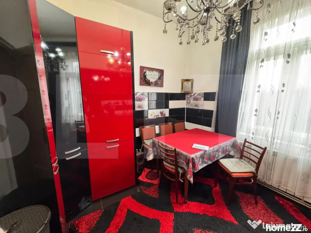 Două case pe 451 mp, Ideal Locuință + Business