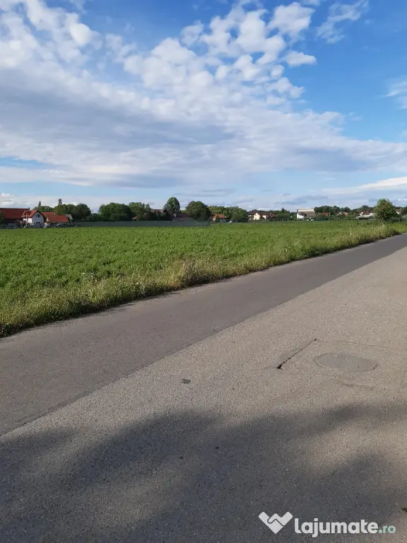 Vand teren intravilan construibil utilitati asfalt central Lunca Calnicului 5000mp
