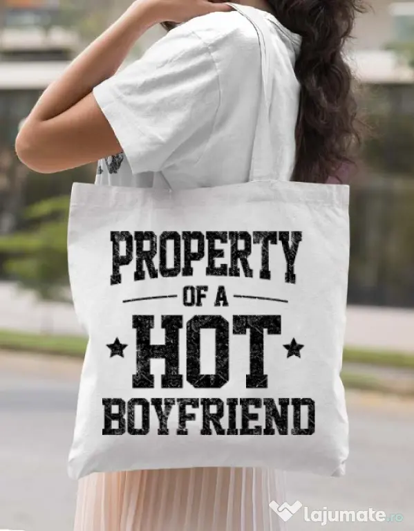 Sacosa din panza Property of a hot boyfriend Alb