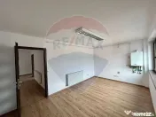 Birou modern de închiriat | Strada George Coșbuc | Baia... 