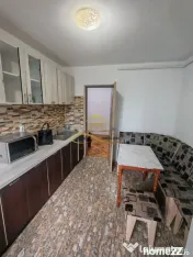 Apartament 3 camere de închiriat – zona RMB 