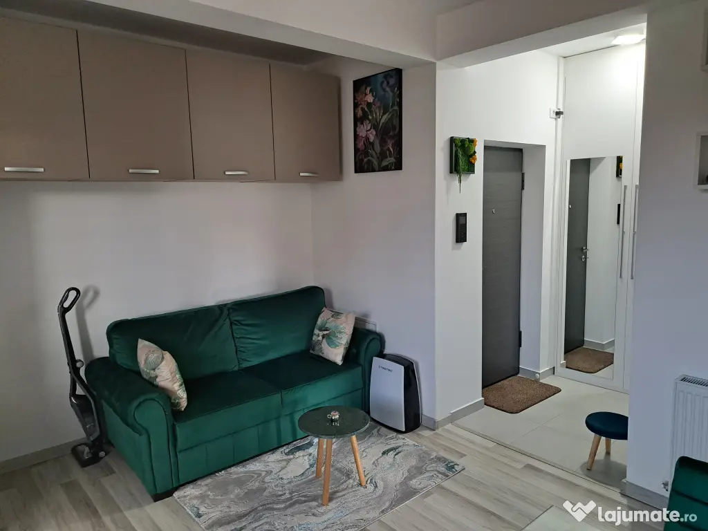 Vând apartament 2 camere în Bucium