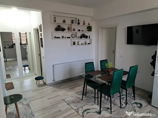 Vând apartament 2 camere în Bucium