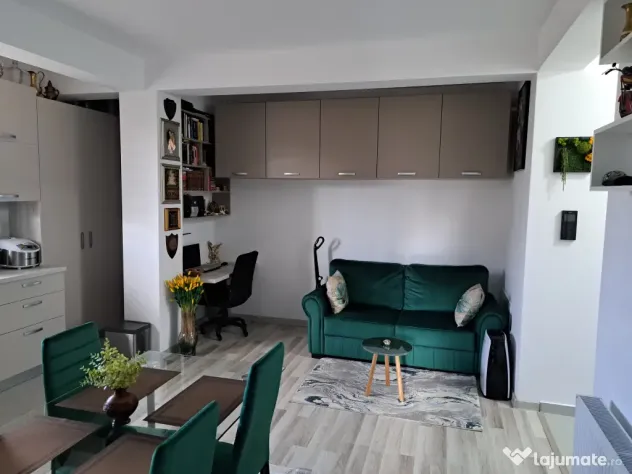 Vând apartament 2 camere în Bucium