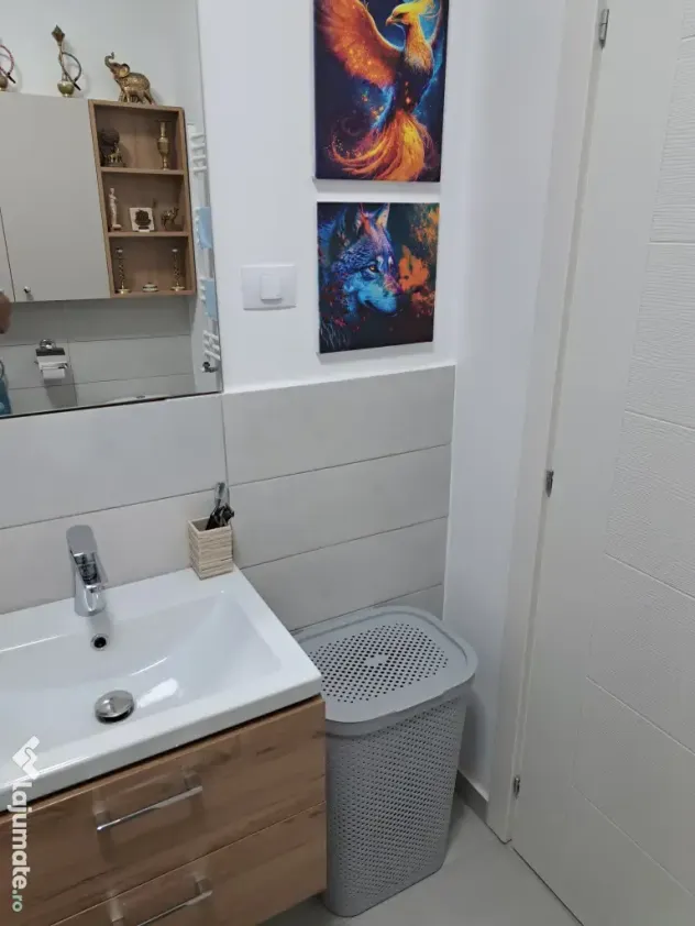 Vând apartament 2 camere în Bucium