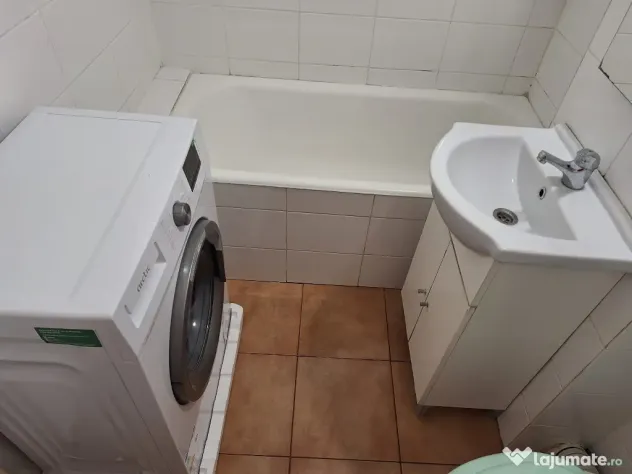Garsonieră de închiriat incepand cu 01 August 2026 zona Judetean