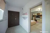 Casă cu 3 camere, complet renovată, teren 8.788 mp, For...