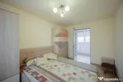 Casă cu 3 camere, complet renovată, teren 8.788 mp, For...