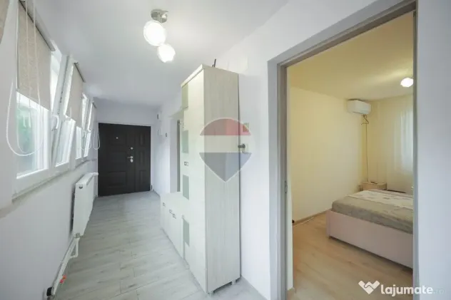 Casă cu 3 camere, complet renovată, teren 8.788 mp, For...