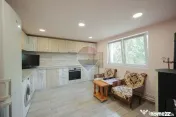 Casă cu 3 camere, complet renovată, teren 8.788 mp, For...