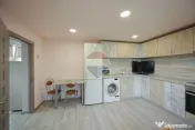 Casă cu 3 camere, complet renovată, teren 8.788 mp, For...