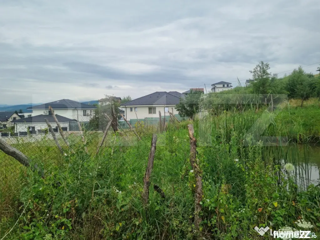 Teren 4.000 mp cu priveliște spre oraș, zonă liniștită, - Bistrita (Bistrita-Nasaud)