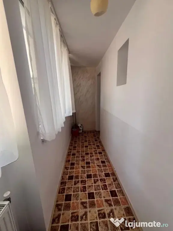 Apartament Cu 2 Camere Decomandate - Parter Zona Marasesti - Oituz
