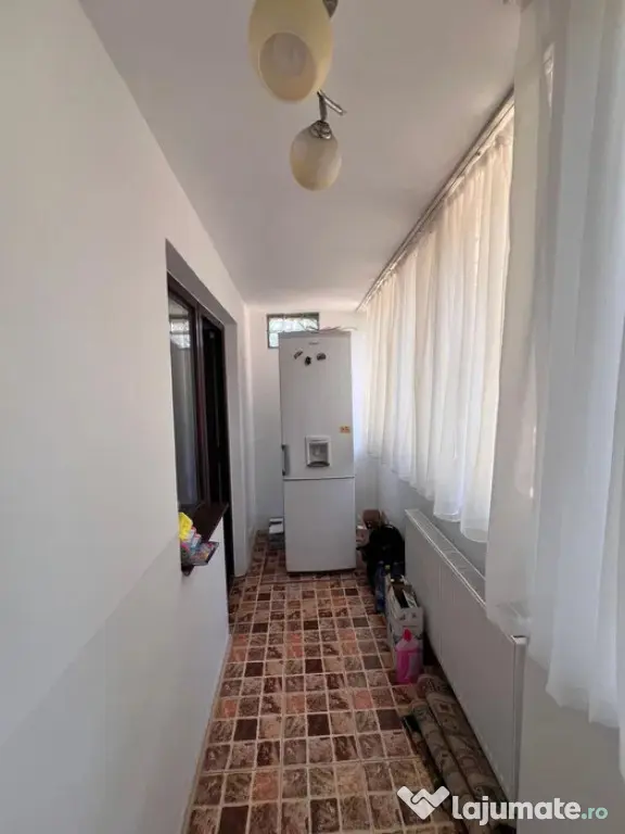 Apartament Cu 2 Camere Decomandate - Parter Zona Marasesti - Oituz