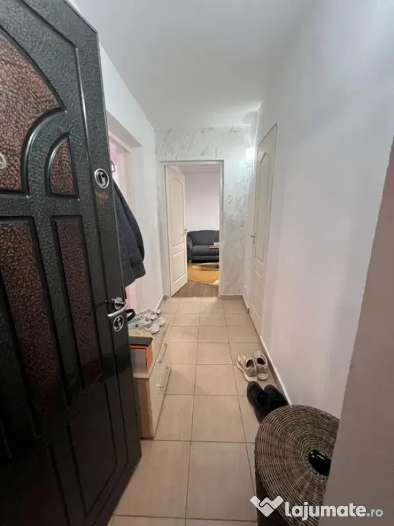 Apartament Cu 2 Camere Decomandate - Parter Zona Marasesti - Oituz