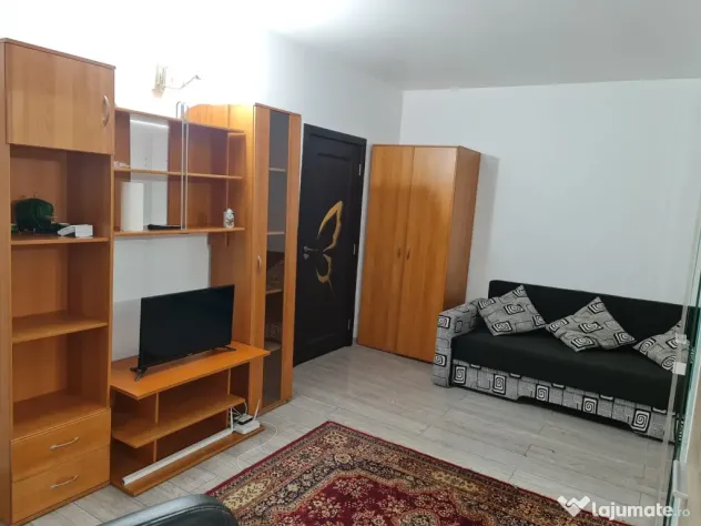 Garsoniera de închiriat
