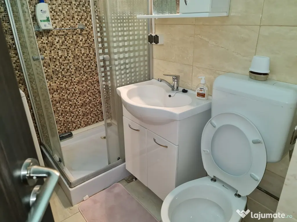 Garsoniera de închiriat