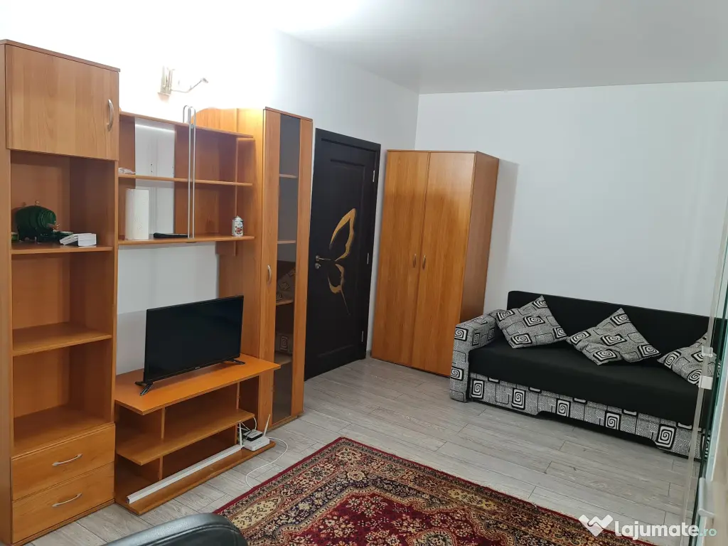 Garsoniera de închiriat