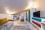 - Apartament cu 3 camere ultracentral 81 mp - mobilat si ut 
