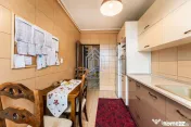 - Apartament cu 3 camere ultracentral 81 mp - mobilat si ut 