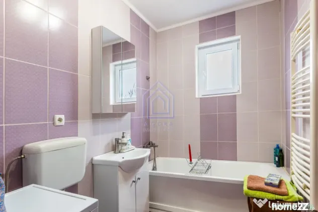 - Apartament cu 3 camere ultracentral 81 mp - mobilat si ut