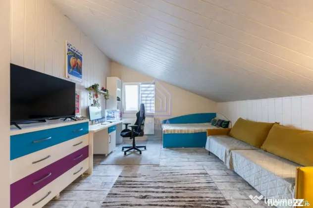 - Apartament cu 3 camere ultracentral 81 mp - mobilat si ut