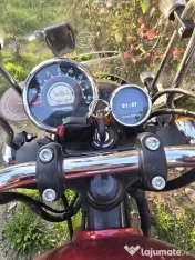Motocicleta Royal Enfield Meteor 350 nou si inmatriculat