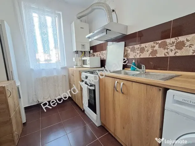 Inchiriere Apartament 1 camera, 32 mp, parcare zona Eroilor Floresti