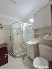 Inchiriere Apartament 1 camera, 32 mp, parcare zona Eroilor Floresti 