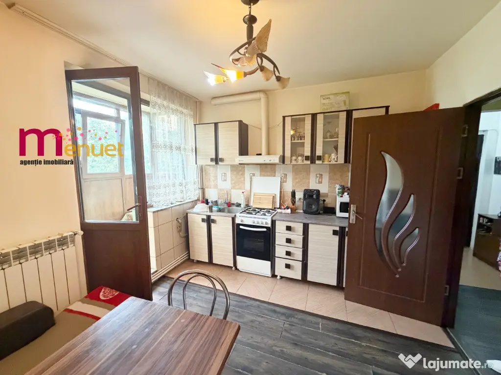 Apartament 2 camere,str.Isacei,etaj 1