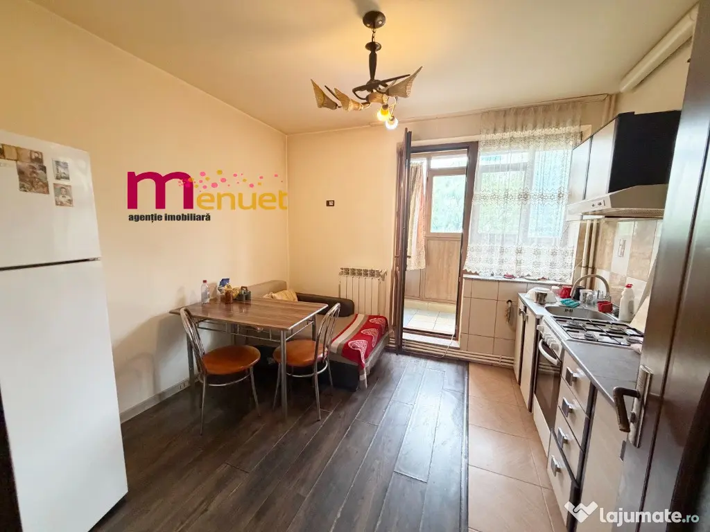Apartament 2 camere,str.Isacei,etaj 1