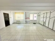Spațiu comercial de închiriat în Confecții/Arad 