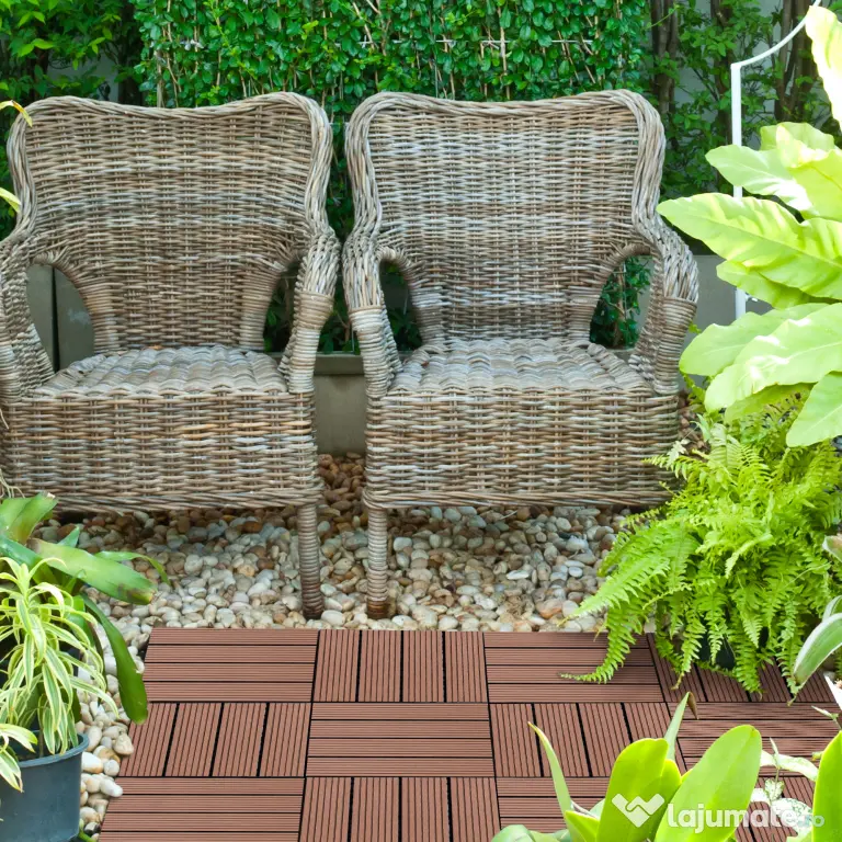 Outsunny Pardoseala Modulara de Exterior, Set 11 Placi Interblocabile tip Deck, Dale Pavaj pentru Gradina, Balcon sau Terasa, 30x30 cm, Maro