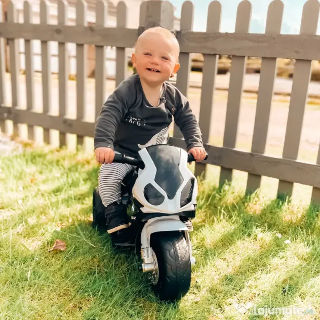 HOMCOM Motocicletă Electrică pentru Copii Licențiată BMW, 3 Roti, Baterie 6V, Alb și Negru | Aosom Romania