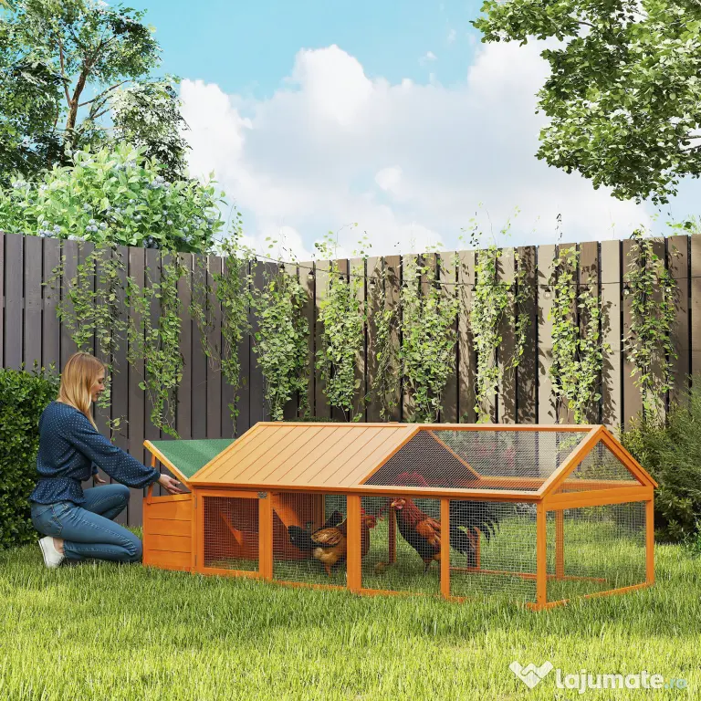 PawHut Coteț pentru Găini de Exterior cu Acoperiș Rabatabil și Ușă Largă Pentru 4-8 Găini, 240x112,5x76 cm, Portocaliu | Aosom Romania